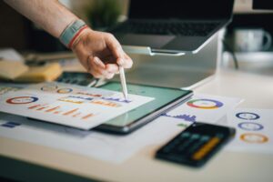 Read more about the article Net Revenue Retention (NRR): a métrica que decide o futuro das startups SaaS